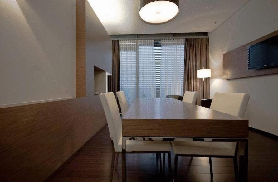 Hotel Im Hegau Tower Зинген Экстерьер фото
